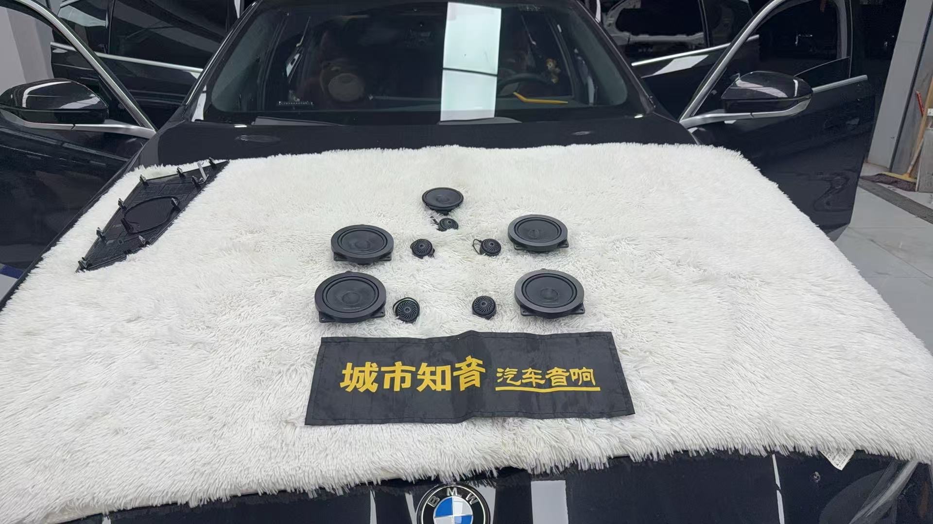 宝马5系升级哈曼卡顿10喇叭